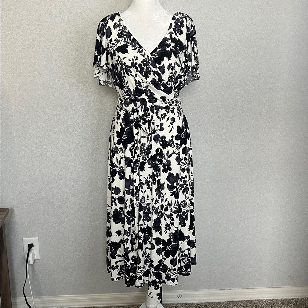 Lauren Ralph Lauren Black/White Floral Tie Waist Dress Size 8 Petite